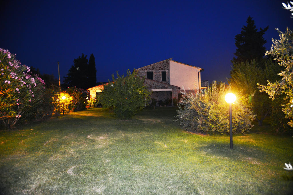 Agriturismo Podere Micitto Usi Екстер'єр фото